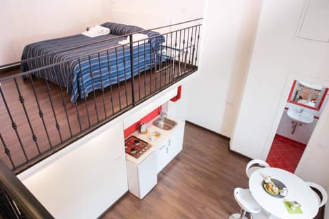 Appartamenti Mergellina — hotel room