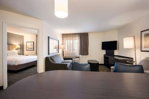 Sonesta Simply Suites Charlotte University — photo 5