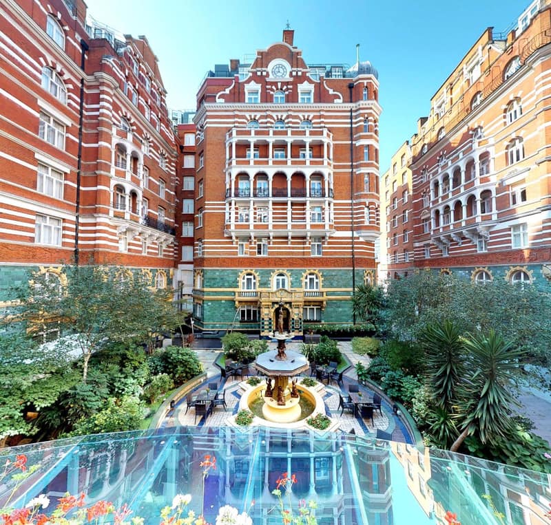 St. James' Court, A Taj Hotel, London — building
