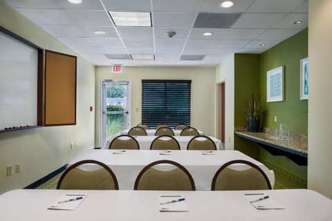 Holiday Inn Express Hotel & Suites Savannah Midtown by IHG — photo 6