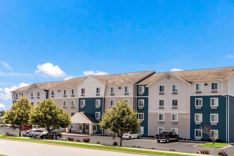 Extended Stay America Select Suites - Fort Myers - Northeast — building