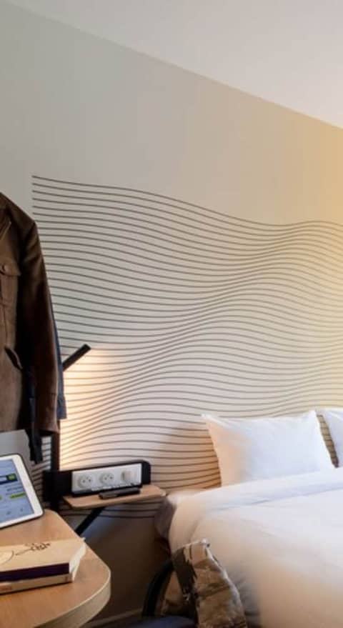 B&B HOTEL Nice Aéroport — hotel room