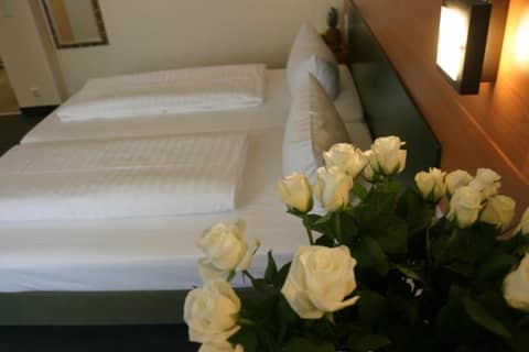 Memphis Hotel — photo 4
