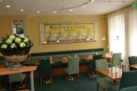 Memphis Hotel — photo 6