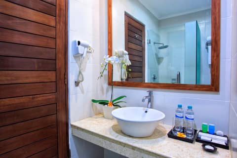 Adhi Jaya Hotel — photo 6