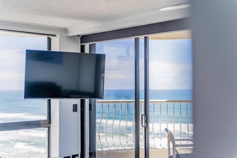 Olympus Beachfront Apartments — photo 4
