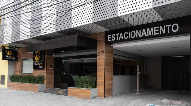 Uniclass Hotel Lapa — building
