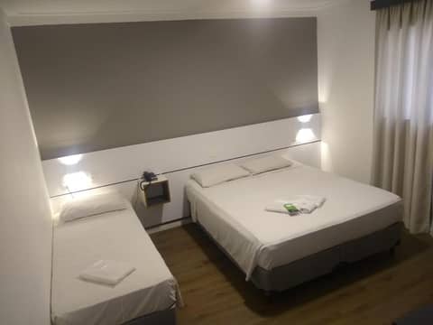 Uniclass Hotel Lapa — hotel room