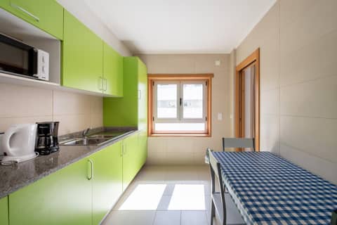 Apartamentos Mirante da Rocha — kitchen