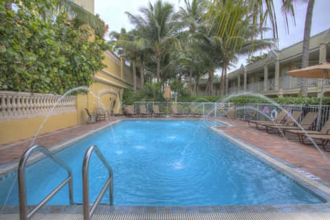 Vanderbilt Beach Resort — photo 6