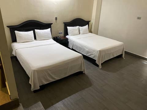 Hotel Plaza del Arco - Monterrey — hotel room