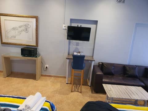Mabel Guesthouse — hotel room