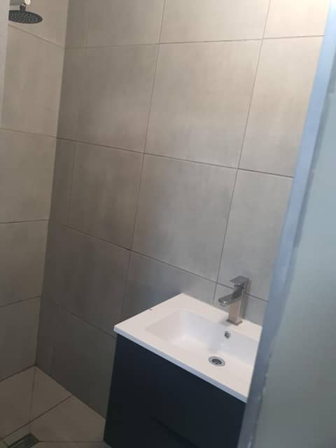 Mabel Guesthouse — bathroom