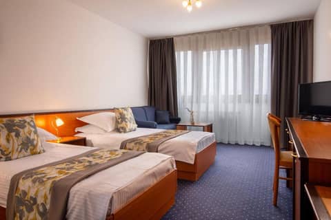 Hotel Novi Zagreb — photo 3