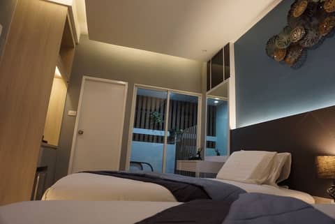 Sureena Hotel — hotel room