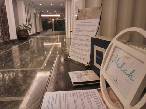Jambuluwuk Oceano Seminyak Hotel — recepcion & lobby