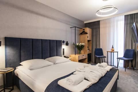 Hotel Alexander — hotel room