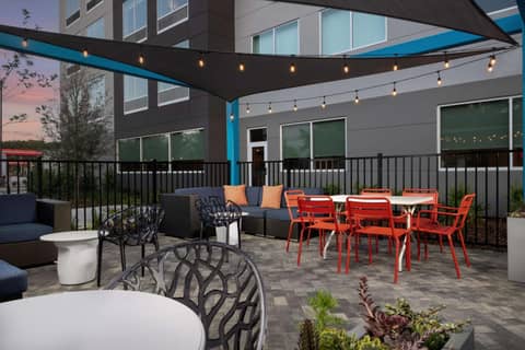 Tru by Hilton Jacksonville West I 295 — photo 3