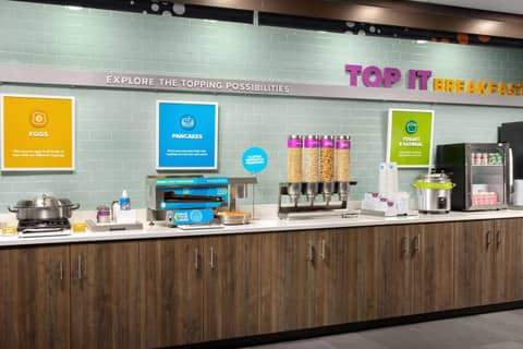Tru by Hilton Jacksonville West I 295 — photo 9