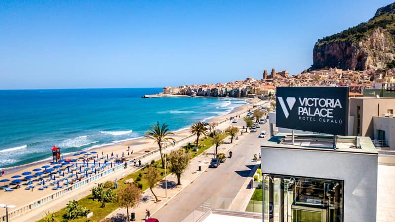 Victoria Palace Cefalù — building