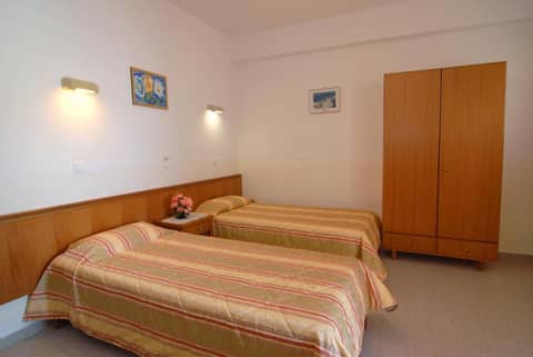Villa Koki Studios — bedroom