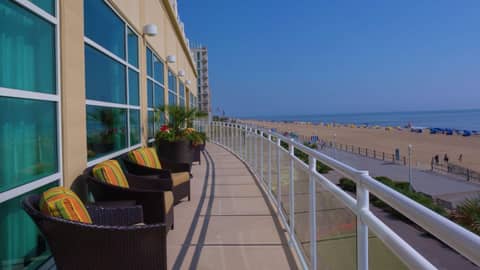 Hilton Garden Inn Virginia Beach Oceanfront — photo 4
