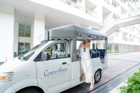 Centre Point Sukhumvit Thong-Lo — human