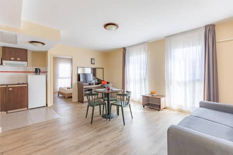 Appart'City Classic Nice — hotel room