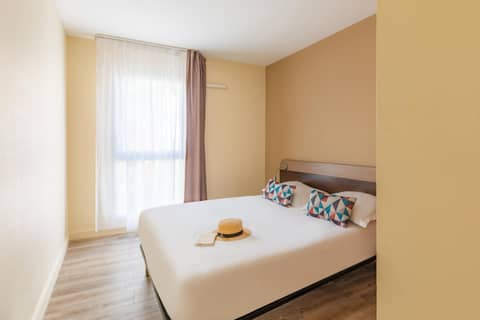Appart'City Classic Nice — hotel room