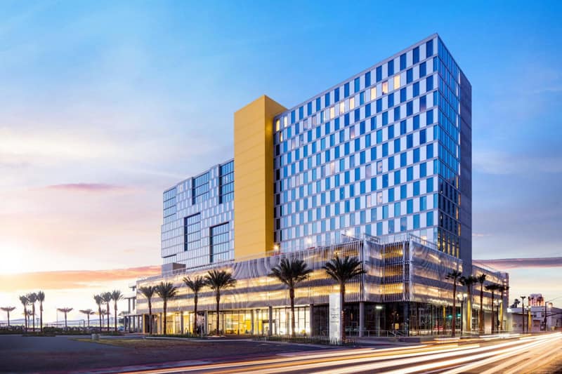 SpringHill Suites by Marriott San Diego Downtown/Bayfront — building