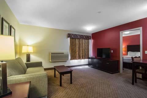 Comfort Inn & Suites Calgary Airport - South — photo 6