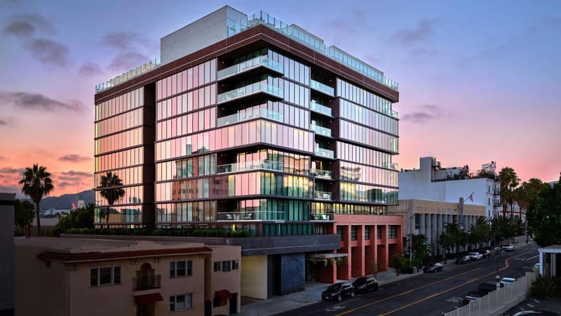 The Hollywood Grande, Autograph Collection — building