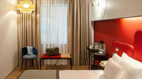 Hotel Indigo Barcelona Plaza Espana by IHG — hotel room