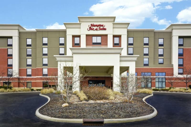 Hampton Inn & Suites Columbus-Easton Area — building