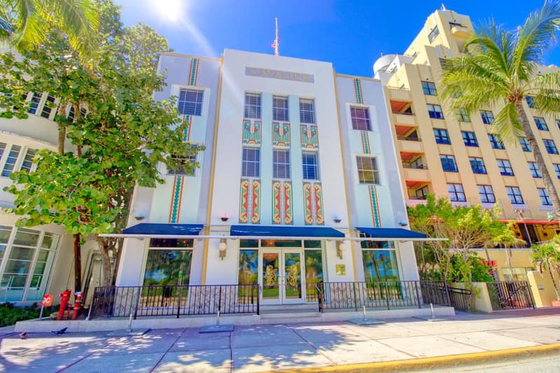 Cavalier South Beach Hotel — building