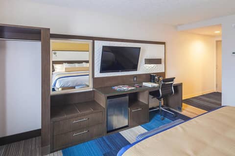 Southbank Hotel Jacksonville Riverwalk — hotel room