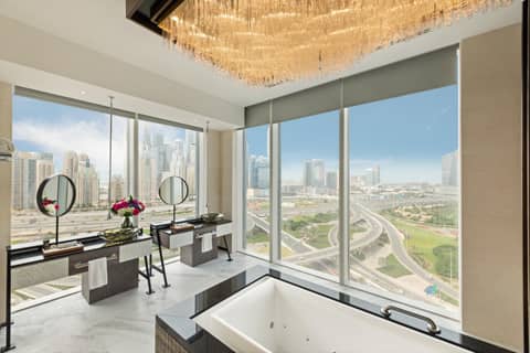 Taj Jumeirah Lakes Towers — photo 5