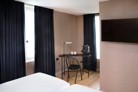 Hôtel du Jardin des Plantes — hotel room