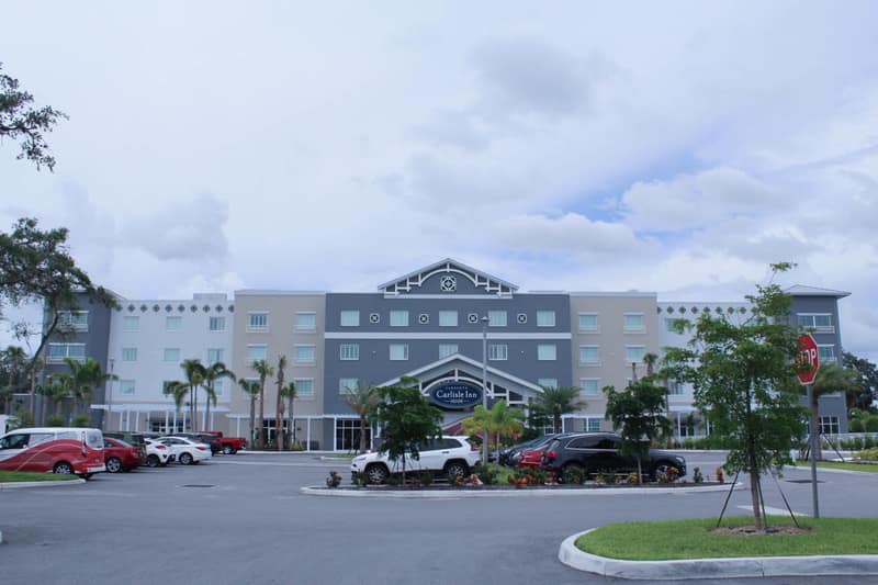 Carlisle Inn Sarasota — building
