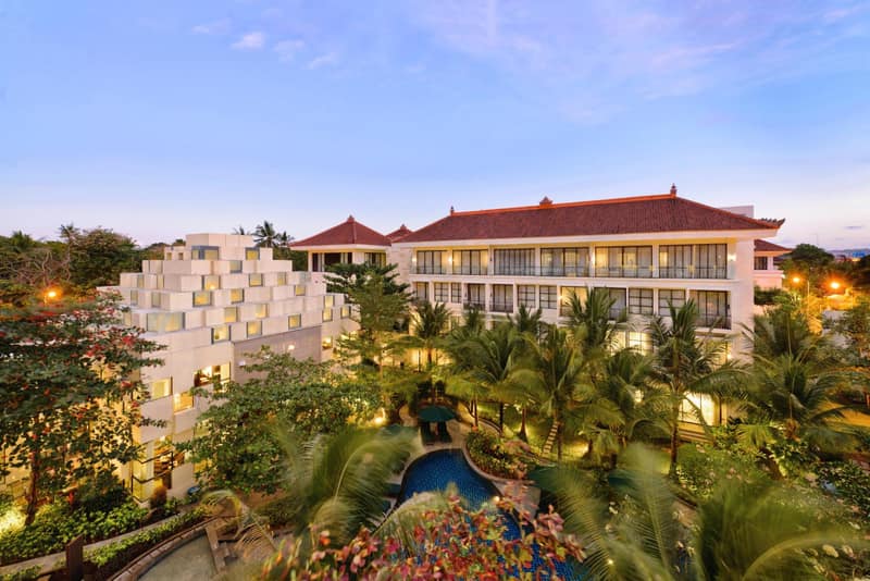 Bali Nusa Dua Hotel — building