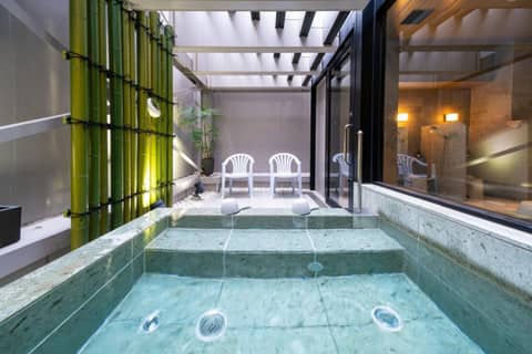Courtyard by Marriott Osaka Honmachi — photo 2