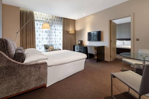 Radisson Blu Hotel London Canary Wharf East — hotel room