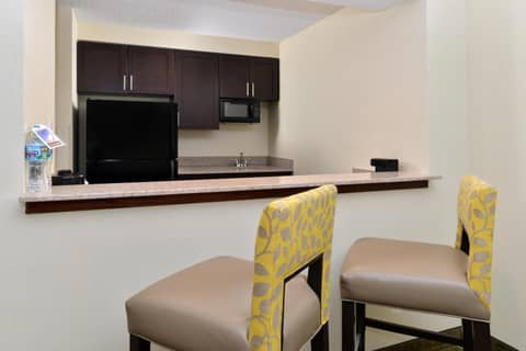 Holiday Inn Express Hotel & Suites Indianapolis W - Airport Area by IHG — photo 7