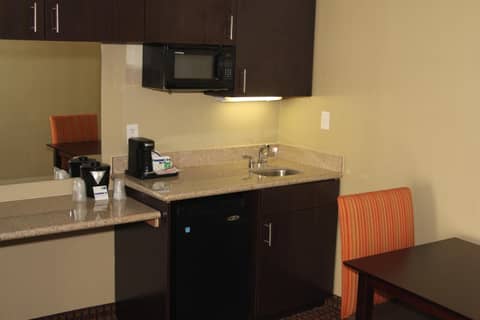 Holiday Inn Express Hotel & Suites Indianapolis W - Airport Area by IHG — photo 9