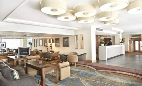 Thistle Trafalgar - Leicester Square — hotel reception