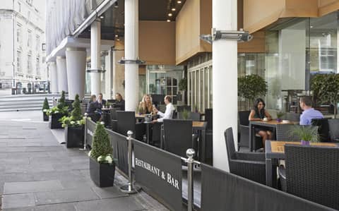 Thistle Trafalgar - Leicester Square — outdoor bbq area