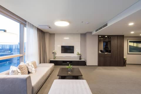 Centum Premier Hotel — photo 2