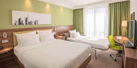 Hampton by Hilton Frankfurt City Centre — photo 7