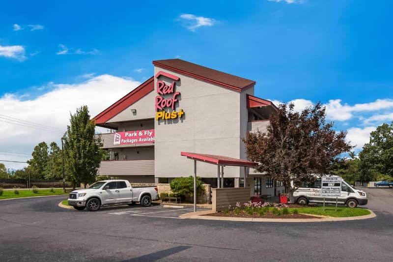 Red Roof Inn PLUS+ Nashville Airport — building