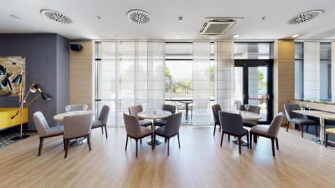 Premier Sofia Airport Hotel — dining